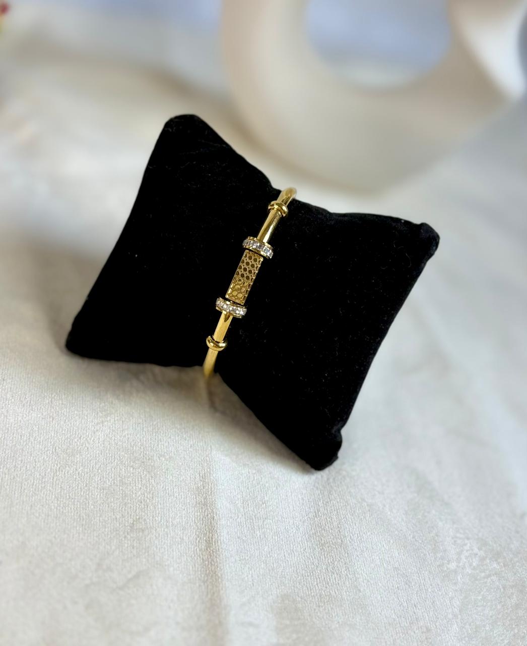 Honeycomb Bar CZ Kada
