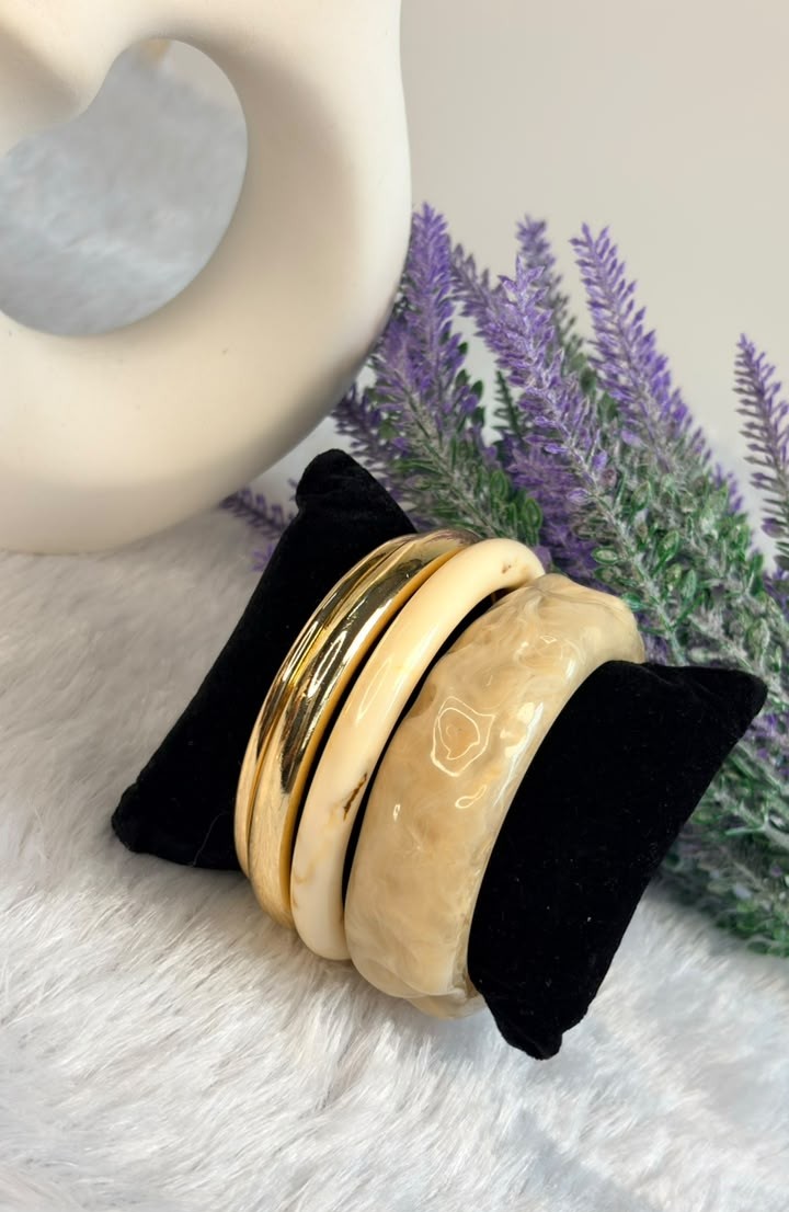 Cream Marble Gold Stack Bangle