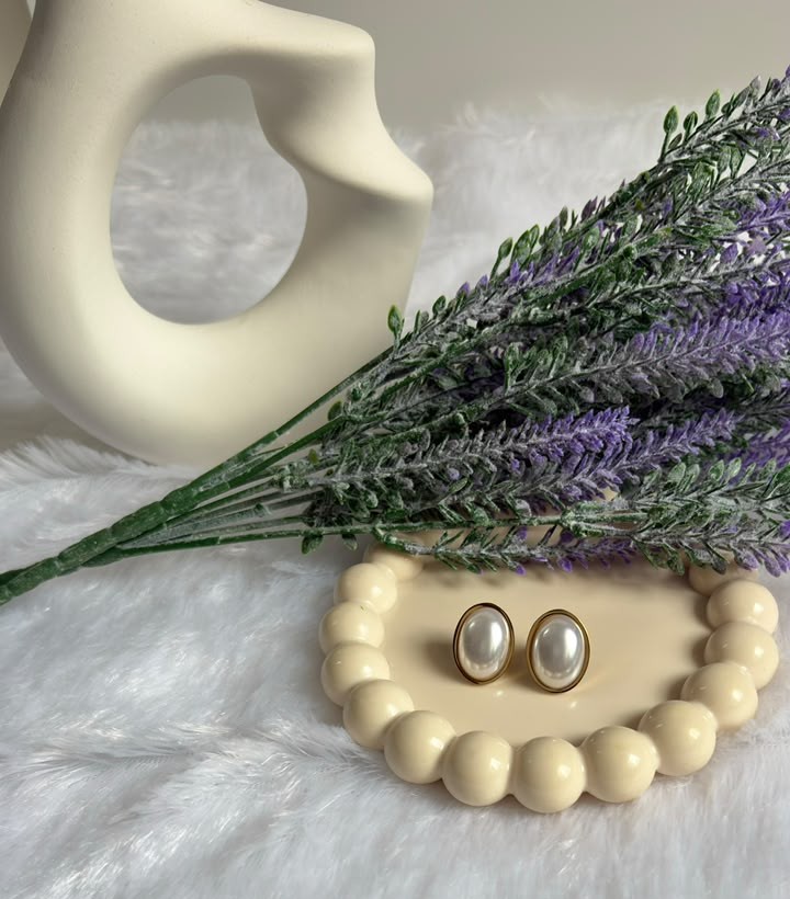 Oval Pearl Cabochon Studs