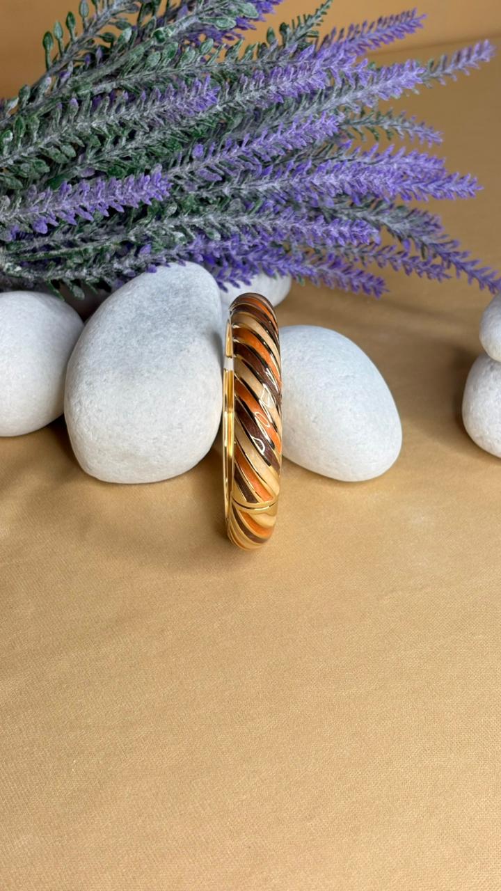Amber Twist Enamel Kada