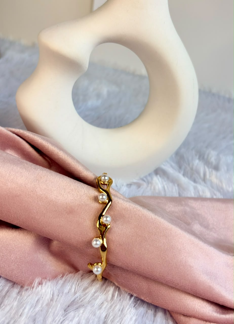 Pearl Vine Baby Kada