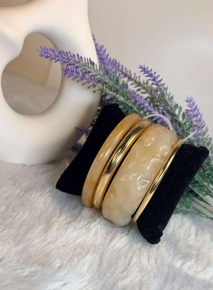 Honey Marble Gold Trio Bangle